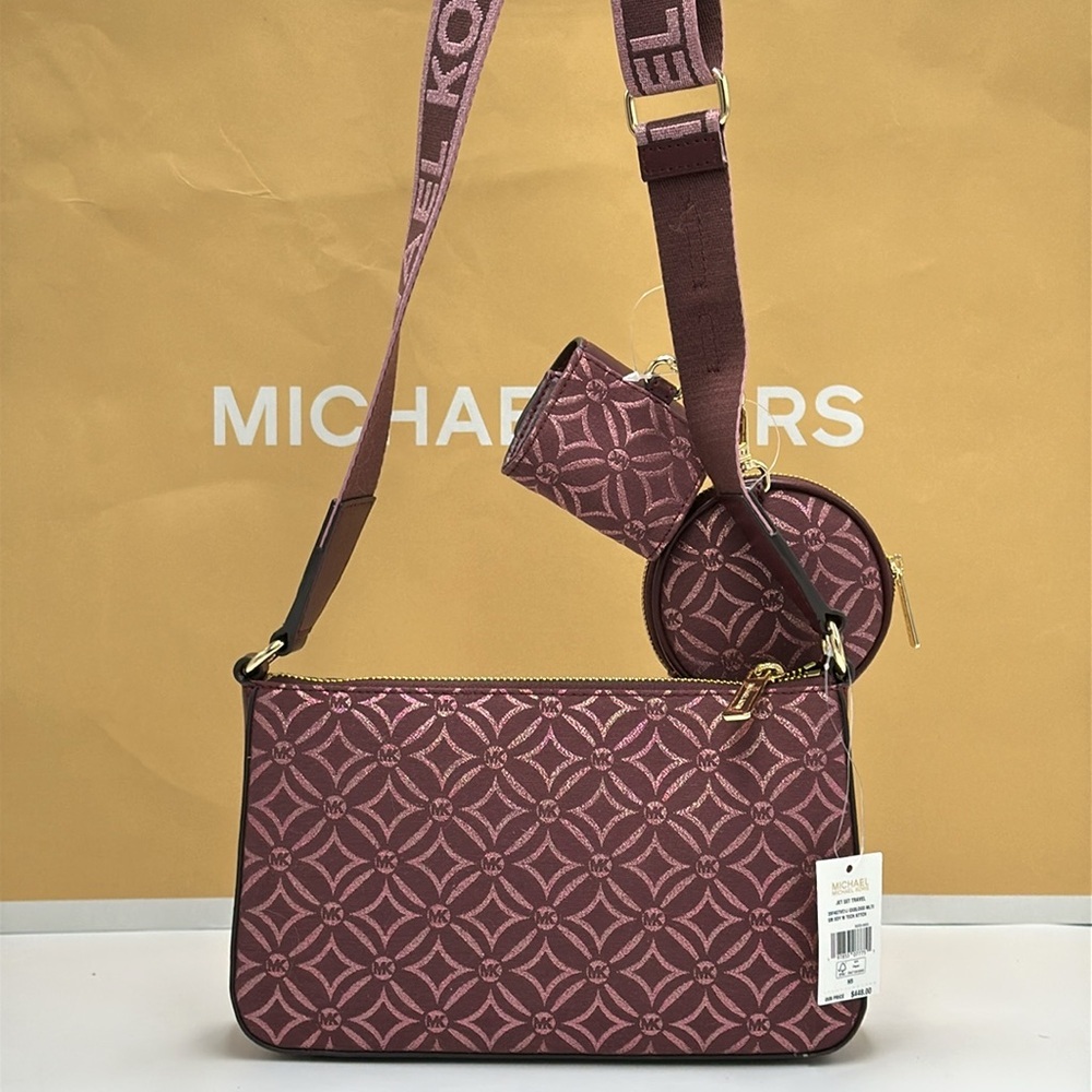 MICHAEL KORS Jet Set Travel Small Logo Jacquard Crossbody With Tech Attach
NWT - Picture 7 of 16
